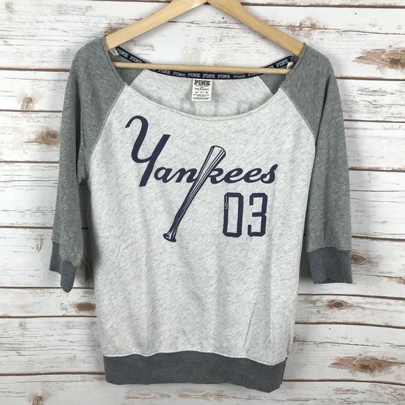PINK Victoria's Secret Tops - 🔥Victoria's Secret PINK NY Yankees Top